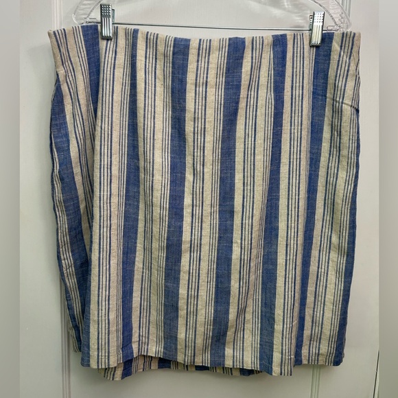 torrid Dresses & Skirts - Torrid Skirt Linen Blue White Mini Pencil Skirt Elastic Waist High Size 2X NWT